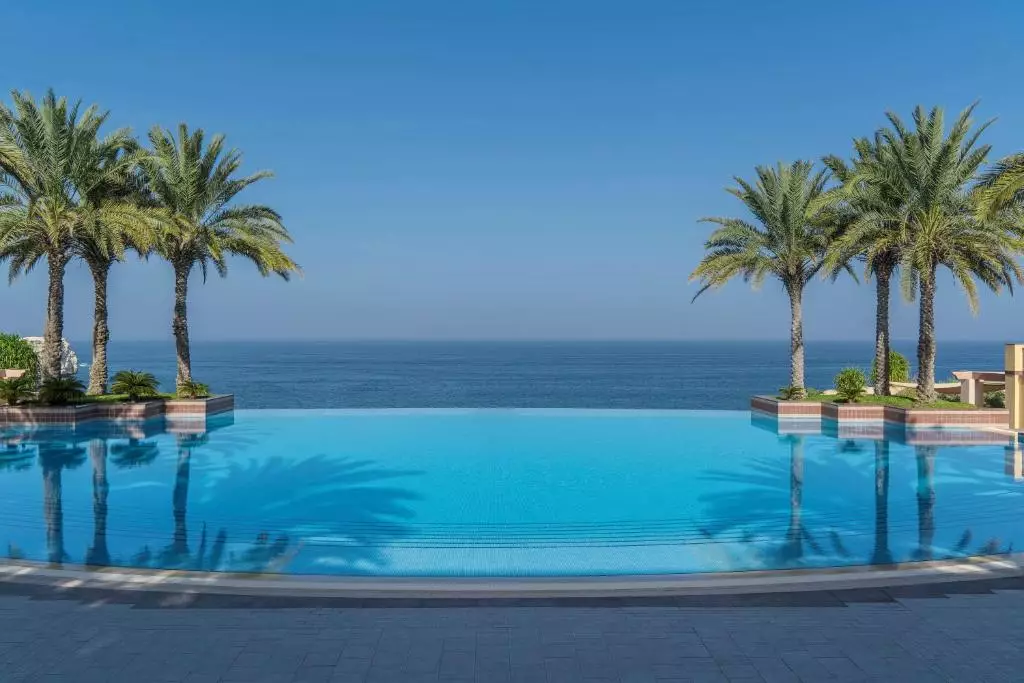Shangri La Al Husn